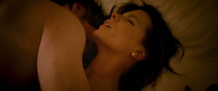 Rosie Fellner, Kate Beckinsale The Face of an Angel (2014)  nude photo