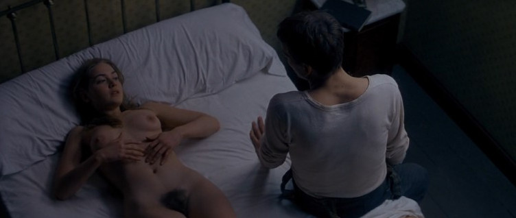 Kate Winslet, Rachel Griffiths – Jude (1996) HD 1080p  nude photo