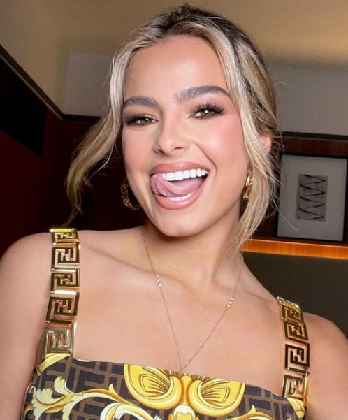 Addison Rae Hottt  nude photo