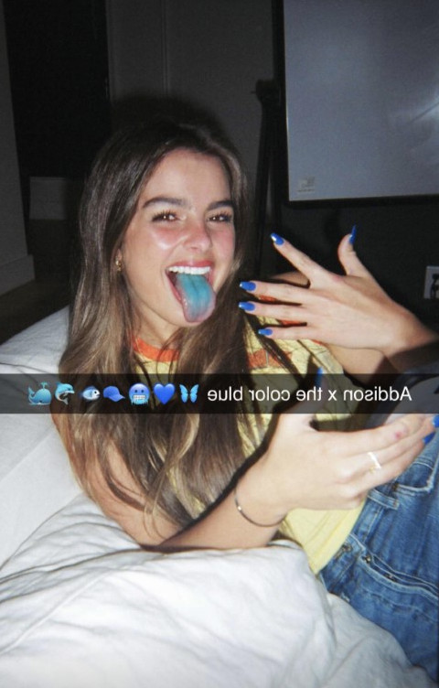 Addison Rae X Blue  nude photo