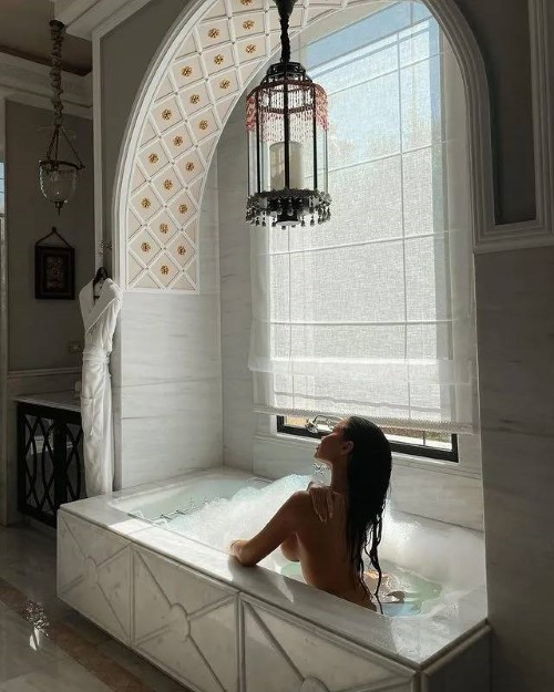 Adele Grisoni  nude photo