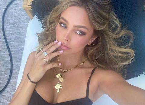 Adison Justis  nude photo