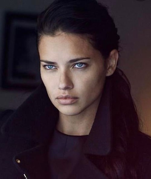 Adriana Lima  nude photo