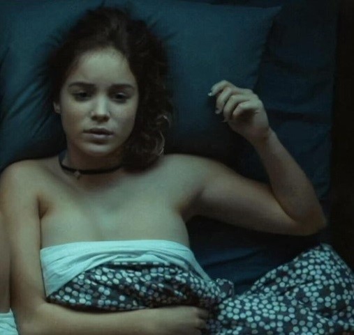 Alba Baptista Naked In Bed Scene  nude photo