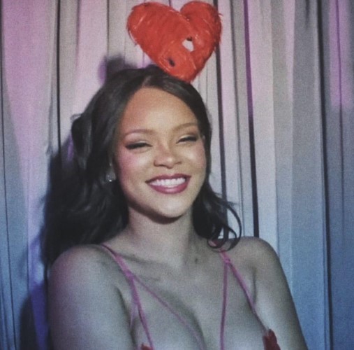 Album Of My Fave Riri Pics 6  nude photo