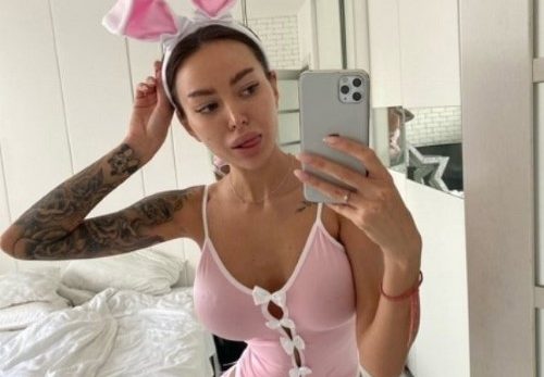 Alena Omovich  nude photo