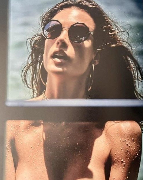 Alessandra Ambrosio  nude photo