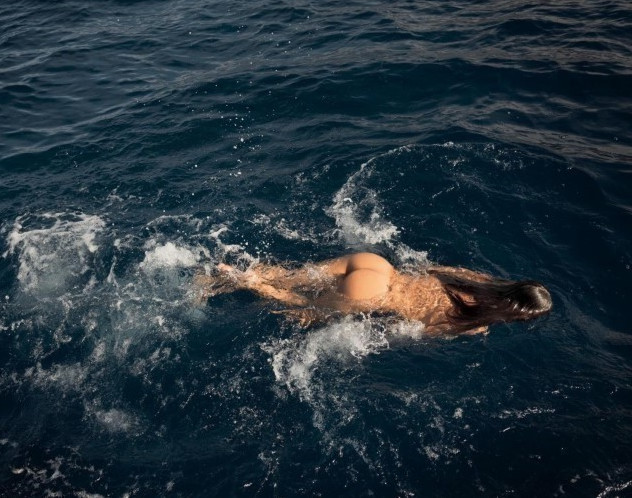 Alessandra Ambrosio Naked Sexy Ass  nude photo