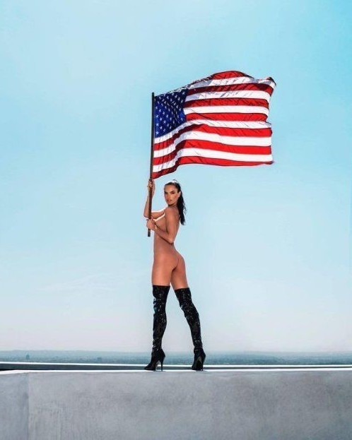 Alessandra Ambrosio Nude Hot Body Sexy Legs  nude photo