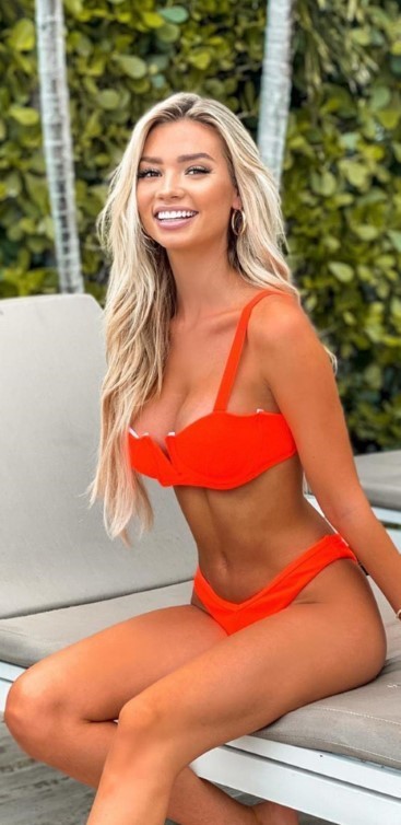 Alexa Collins  nude photo