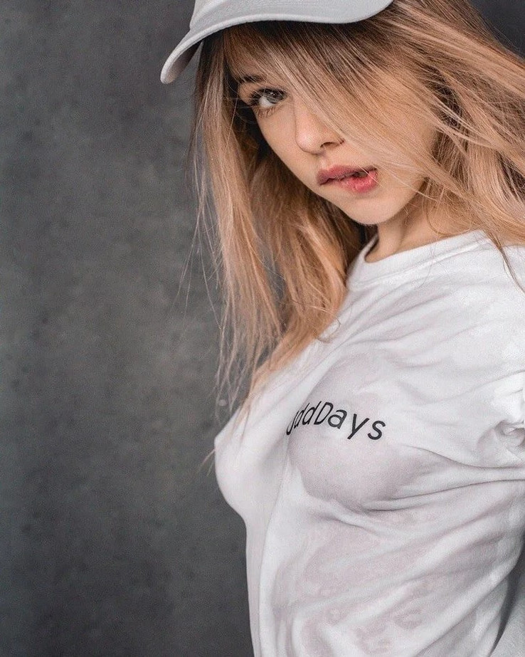 Alexandra Smelova  nude photo