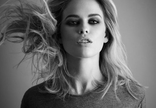 Alice Eve  nude photo