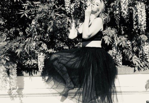 Alice Eve  nude photo