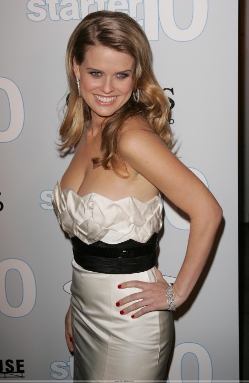 Alice Eve  nude photo