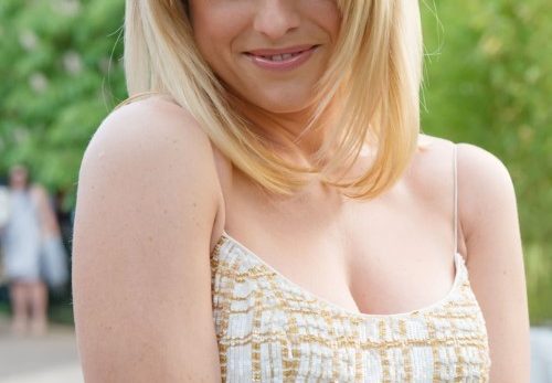 Alice Eve  nude photo