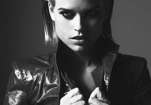 Alice Eve Blackwhite  nude photo