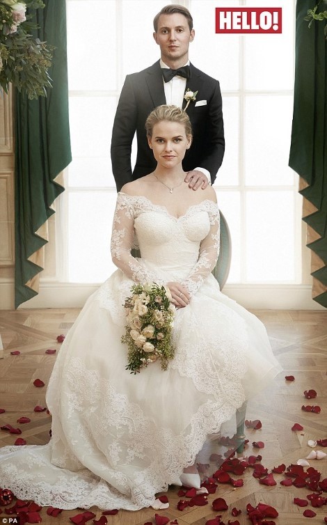 Alice Eve Wedding Photo  nude photo