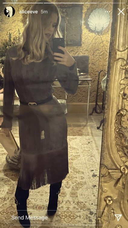 Alice Eve Woah  nude photo