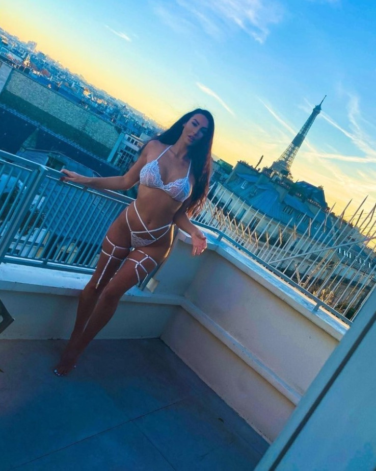 Alice Goodwin  nude photo