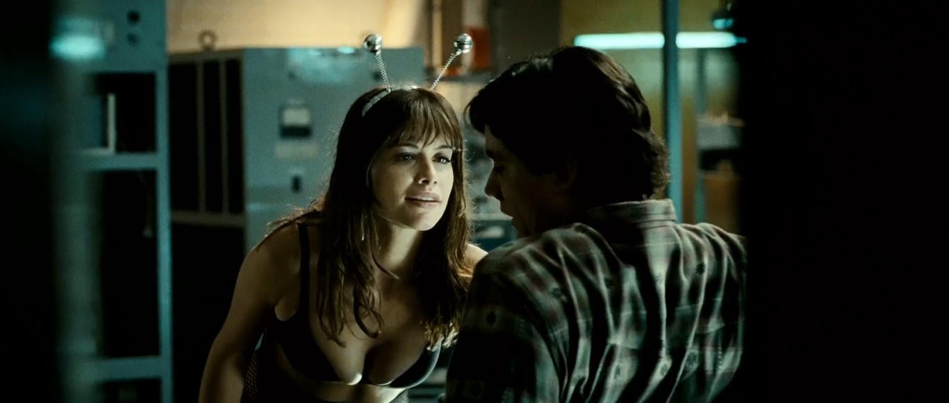 Alinne Moraes Boobs  nude photo