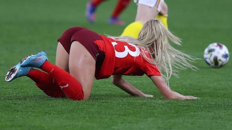Alisha Lehmann This Is Perfect  nude photo
