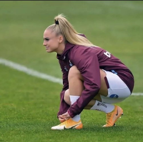 Alisha Lehmann Those Legs And That Ass 8  nude photo