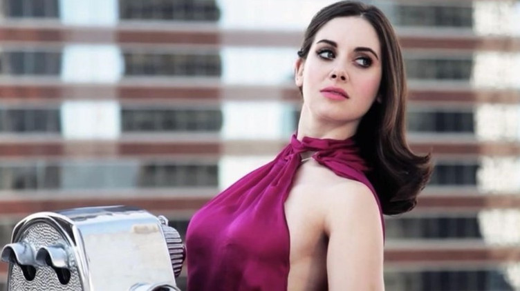 Alison Brie Amazing  nude photo