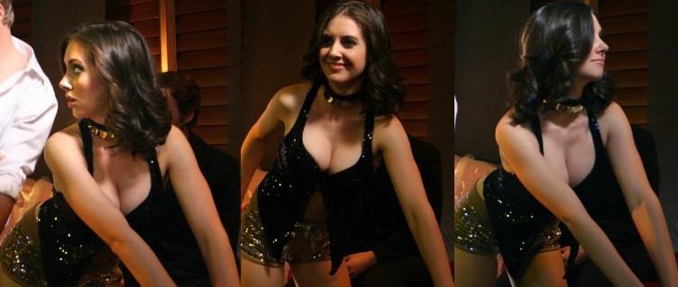 Alison Brie Hot  nude photo