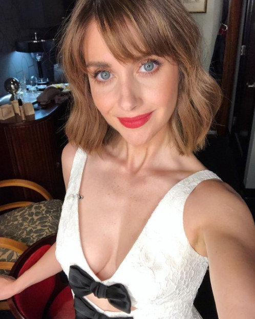 Alison Brie Mesmerizing  nude photo