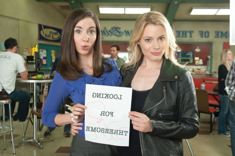 Alison Brie Recruiting With Gillian  nude photo