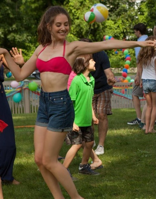 Alison Brie Shorts  nude photo