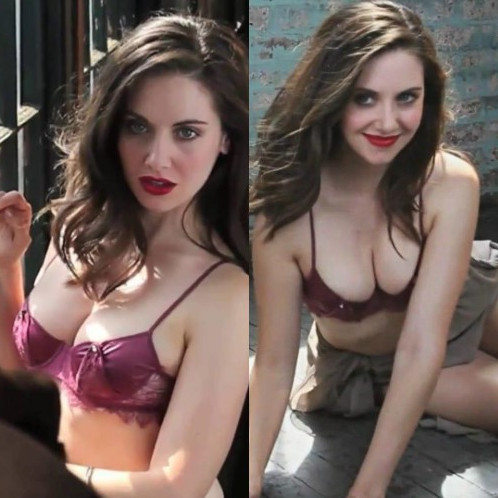 Alison Brie Sultry  nude photo