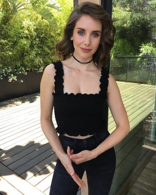 Alison Brie Super Cute  nude photo