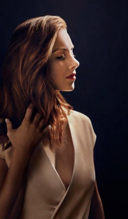 Alison Brie What A Knockout  nude photo