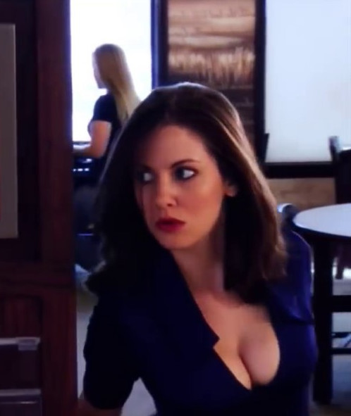Alison Brie sexy tits Cleavage  nude photo
