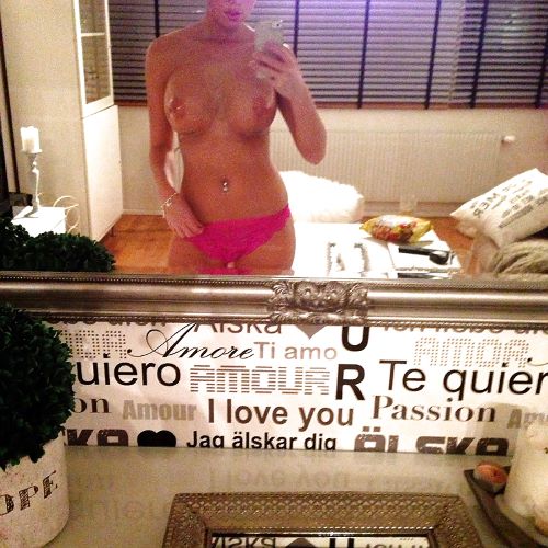 Amanda Breden  nude photo