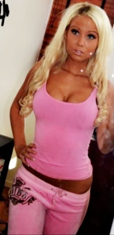 Amanda Breden  nude photo