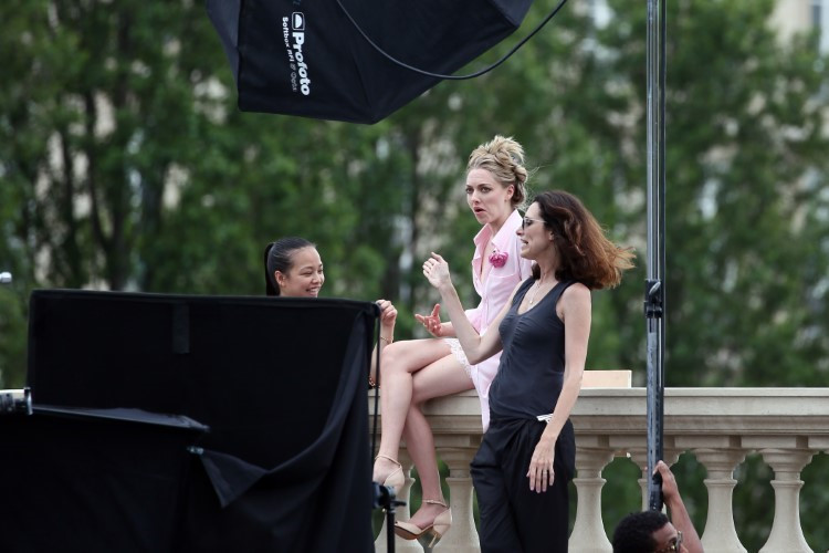 Amanda Seyfried 122 Bts Paris Photoshoot 46  nude photo