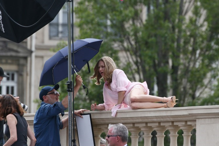 Amanda Seyfried 122 Bts Paris Photoshoot 60  nude photo