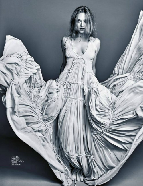 Amanda Seyfried 160 Madame Figaro 14  nude photo