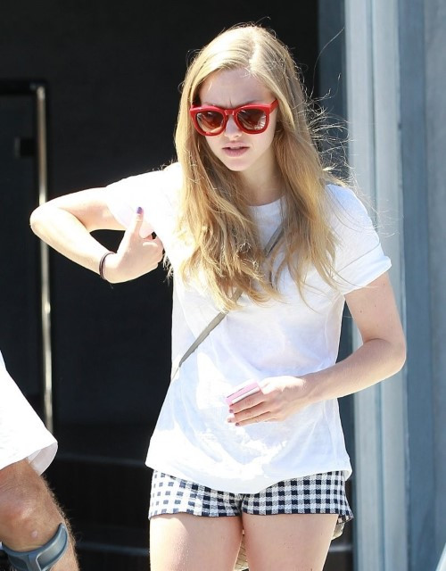 Amanda Seyfried 310 Leggy Out In La 82313 0  nude photo