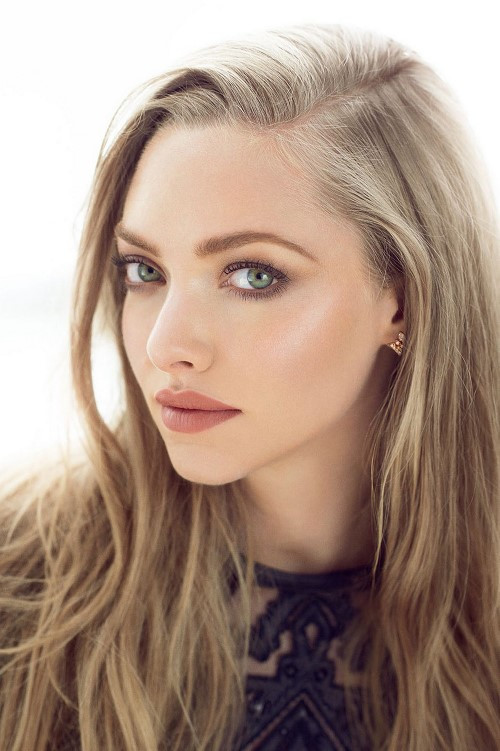 Amanda Seyfried Allure Magazine Korea August 2014 2  nude photo