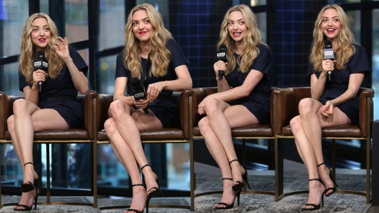 Amanda Seyfried Beautiful Legs  nude photo