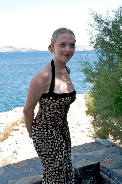 Amanda Seyfried By The Water  nude photo