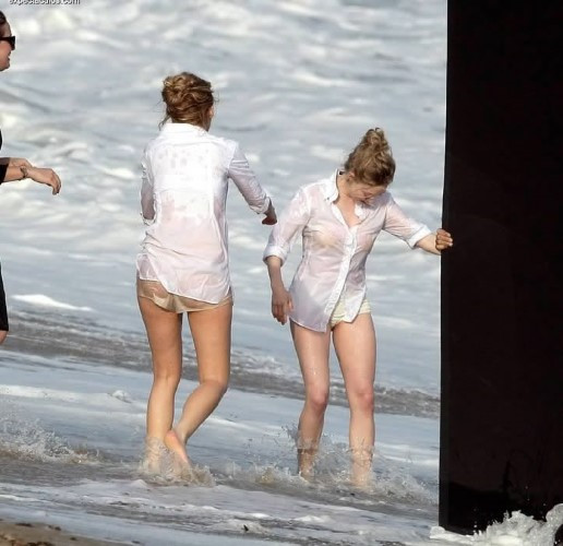 Amanda Seyfried Frolicking On A Beach With Blake 8  nude photo