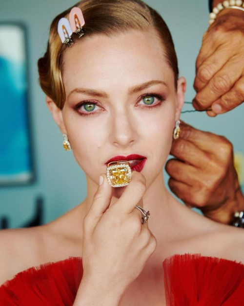 Amanda Seyfried Getting Ready For The 93rd Annual Academy 3  nude photo