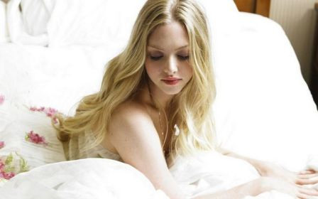 Amanda Seyfried Hot  nude photo