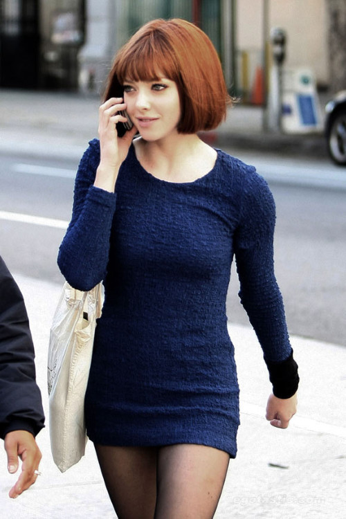 Amanda Seyfried Making Sure She Gets There In Time  nude photo