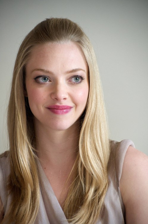 Amanda Seyfried So Beautiful  nude photo