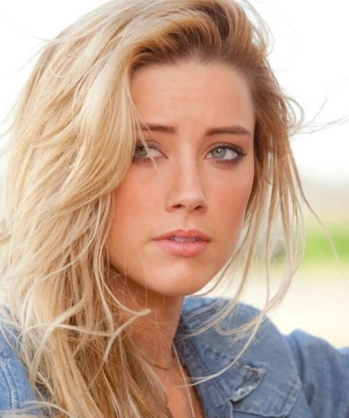 Amber Heard  nude photo